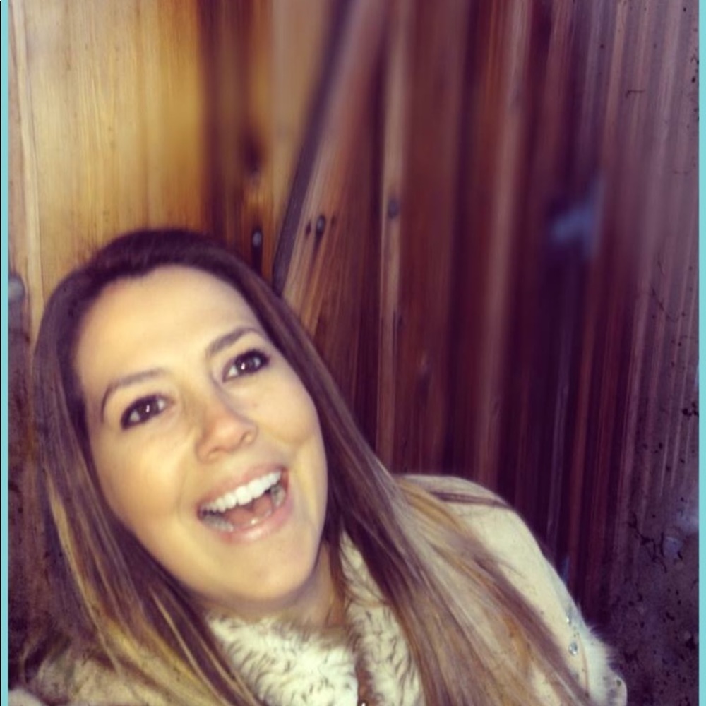 Meet your Posher, Christy!